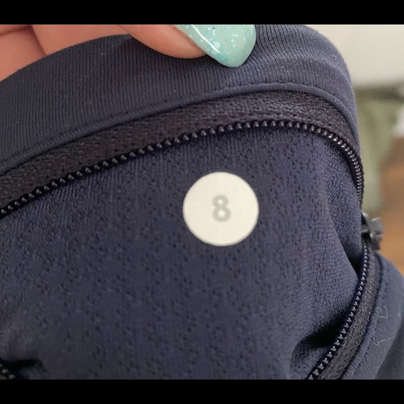 - Lululemon Shorts, size 8. Length 2.5 - Picture 7 of 8